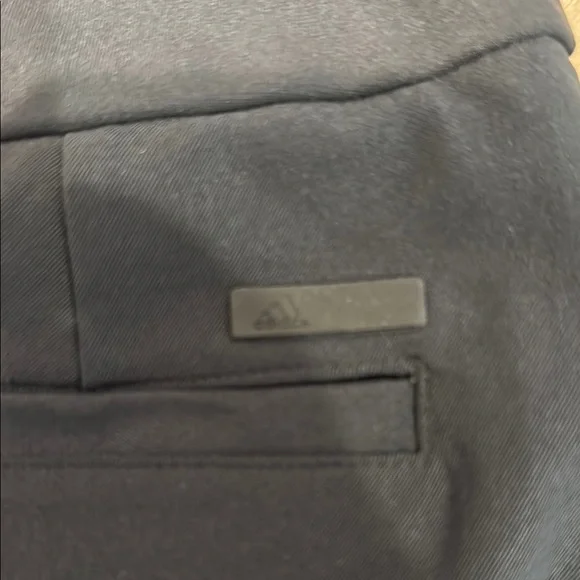 Black adidas golf skort with Pockets - Picture 4 of 4